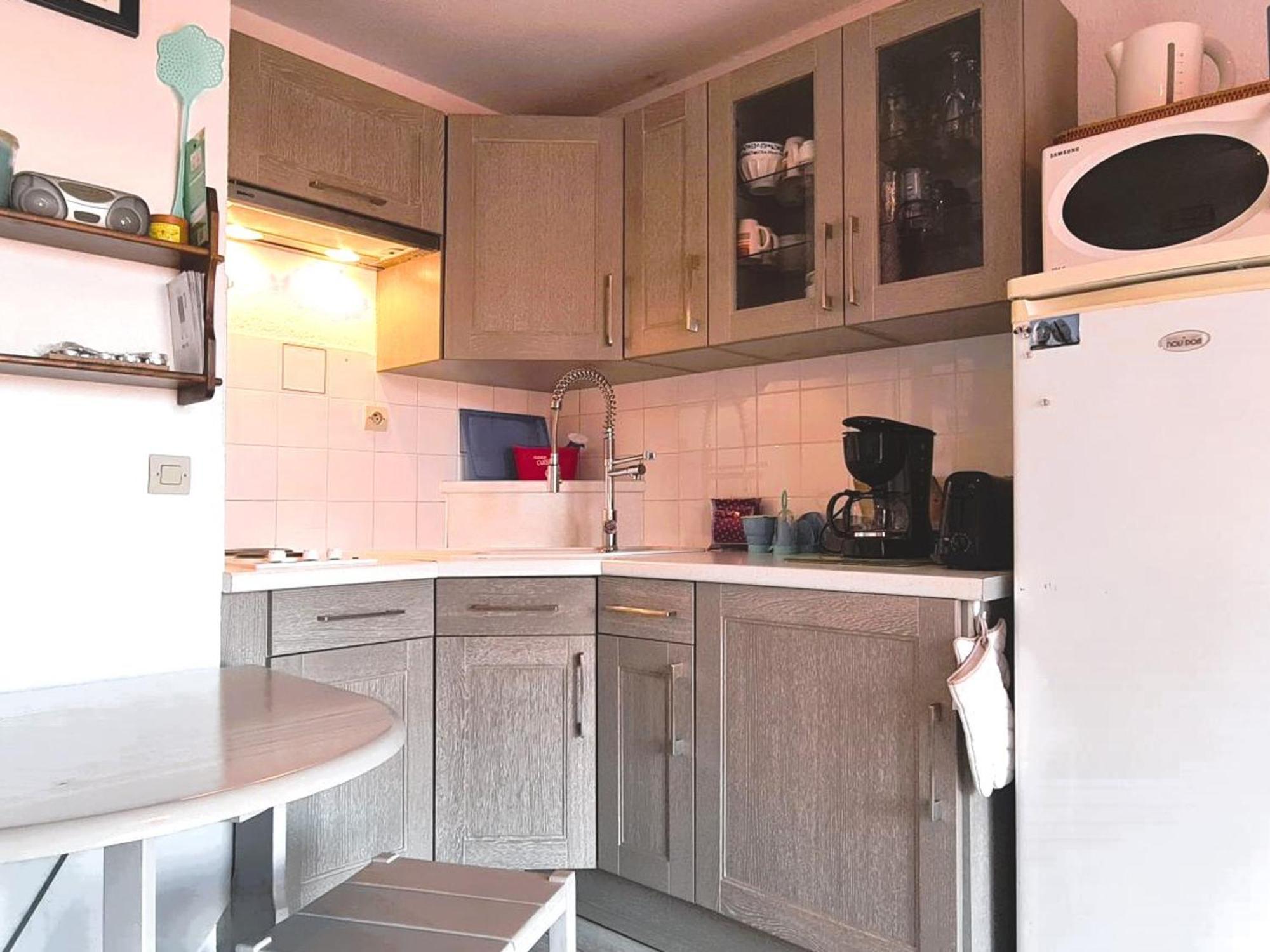 Joli T2 Avec Balcon Vue Et Parking A - Fr-1-309-433 Appartement